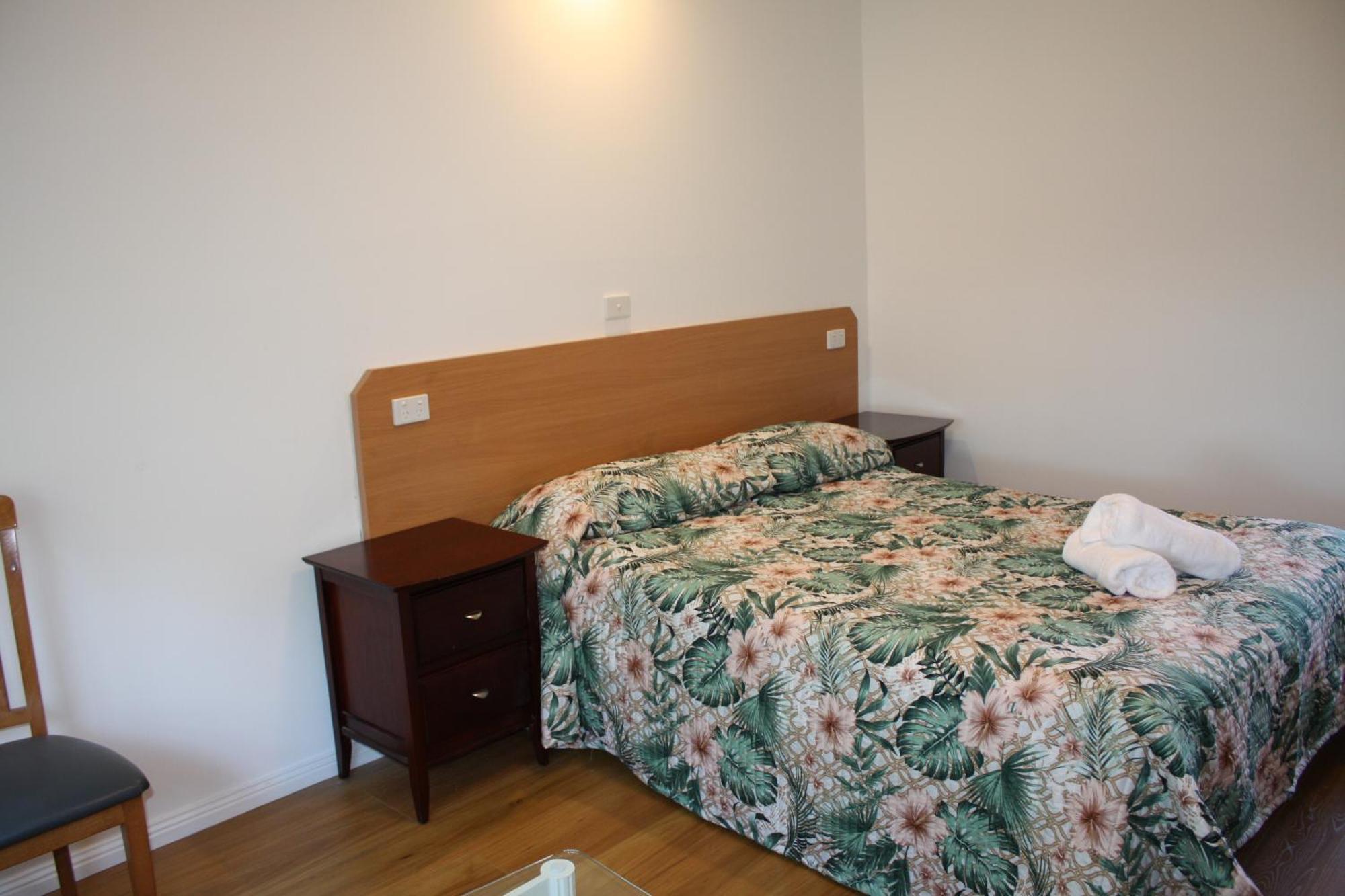 Coburg Motor Inn — Photos 1